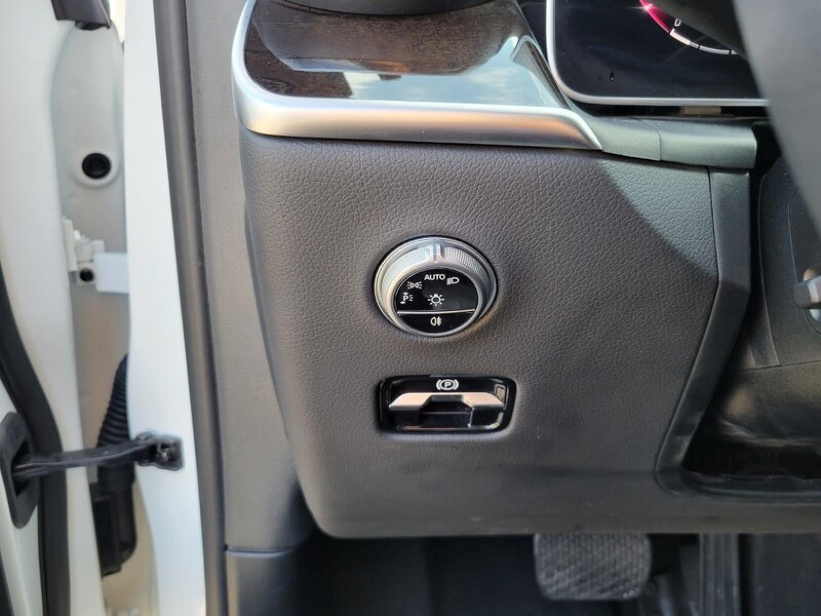 2024 Mercedes-Benz GLC GLC 300