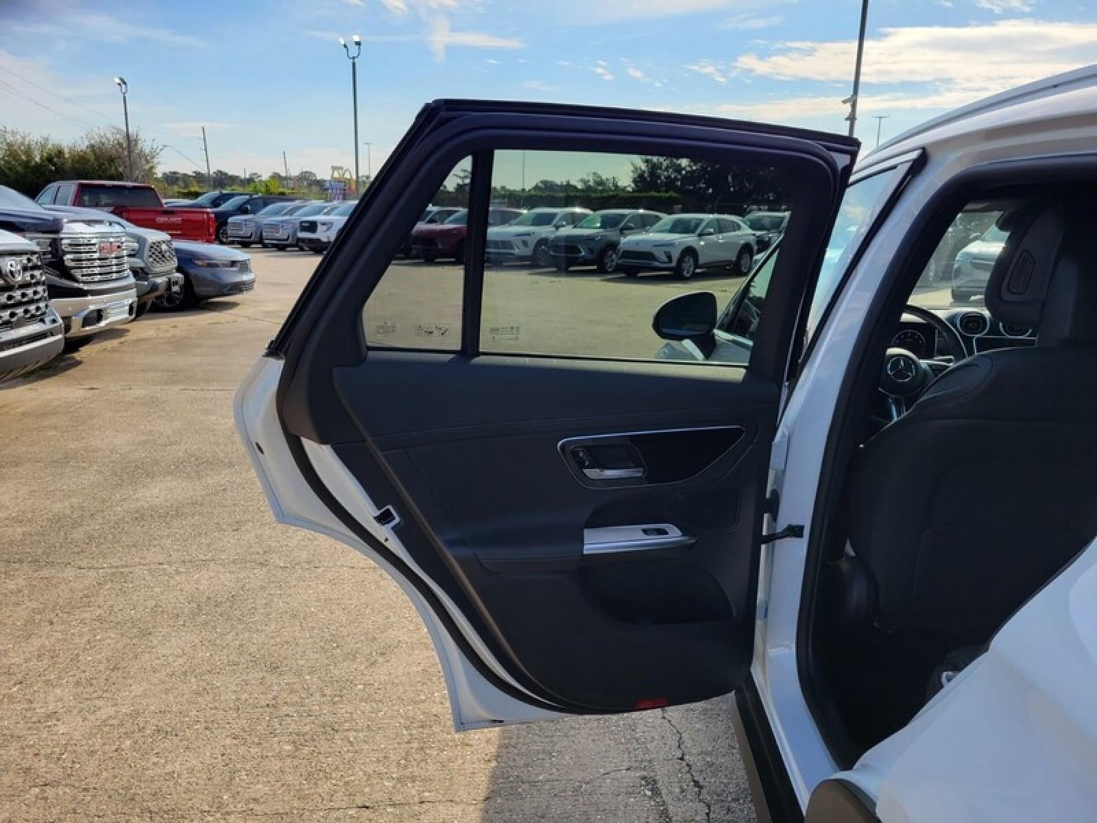 2024 Mercedes-Benz GLC GLC 300