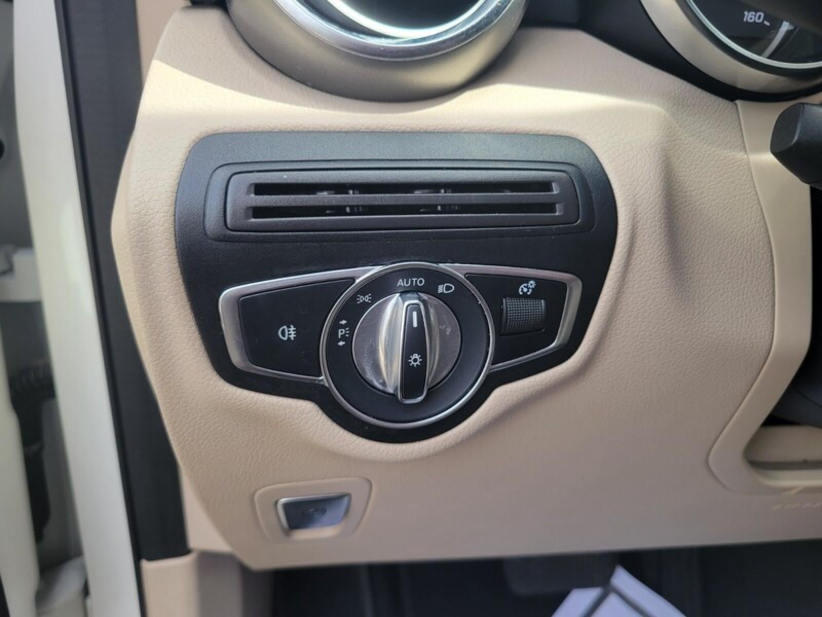 2020 Mercedes-Benz GLC GLC 300