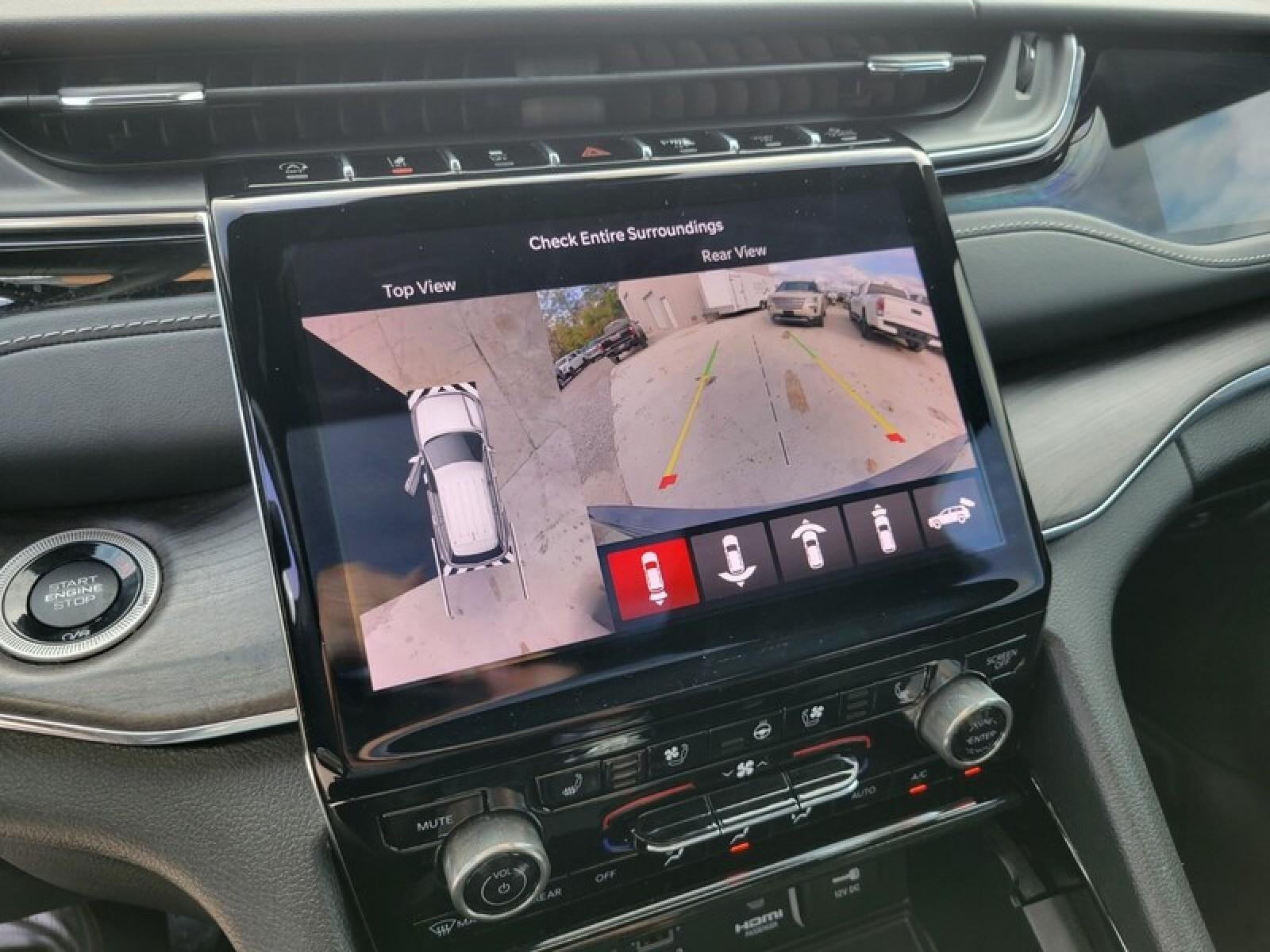 2023 Jeep Grand Cherokee Overland