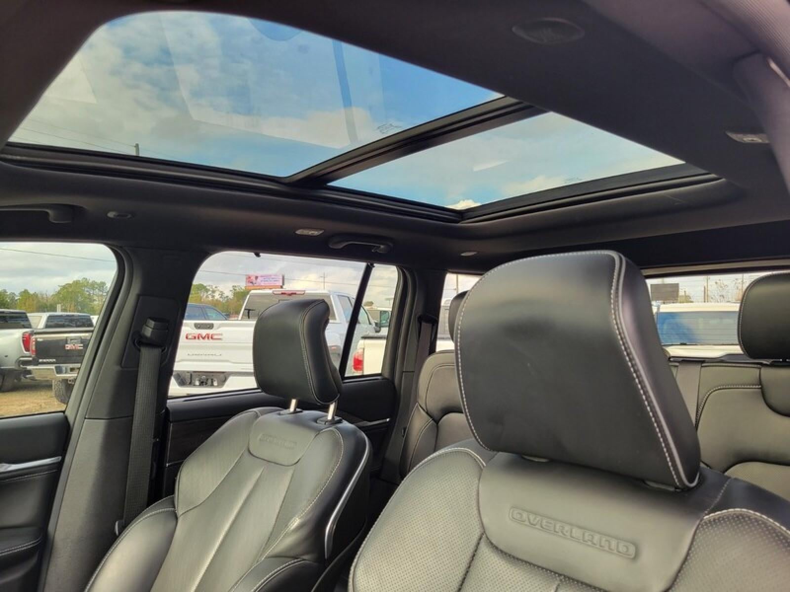 2023 Jeep Grand Cherokee Overland