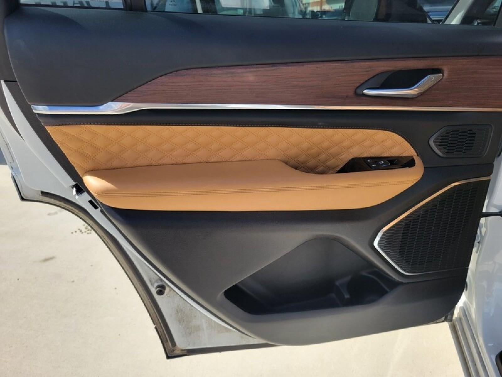 2025 Jeep Grand Cherokee L Summit