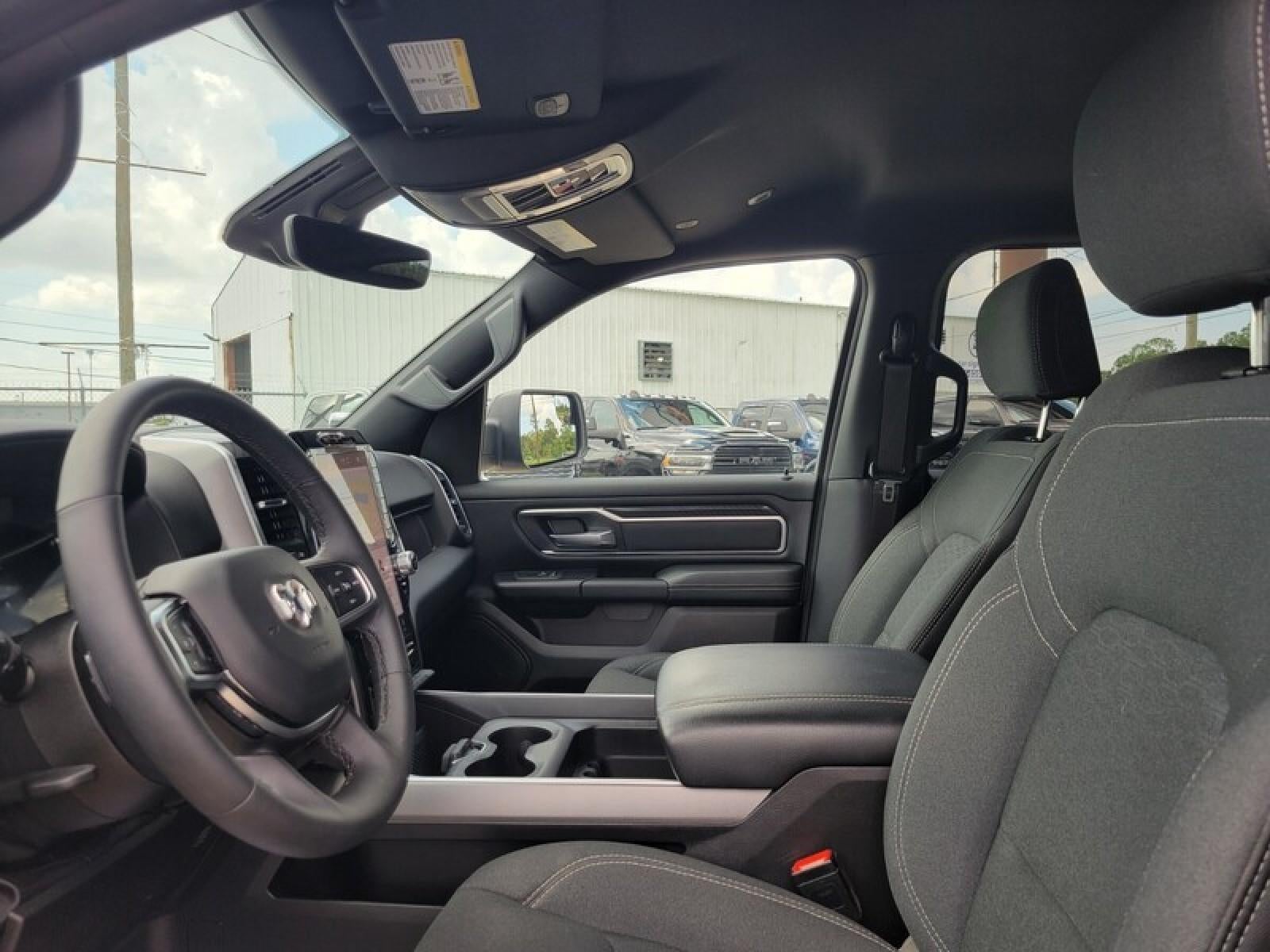 2025 RAM 1500 XLT