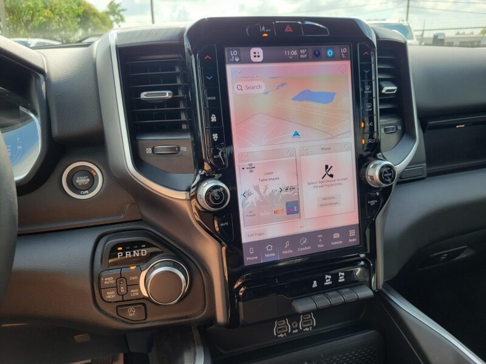 2025 RAM 1500 XLT