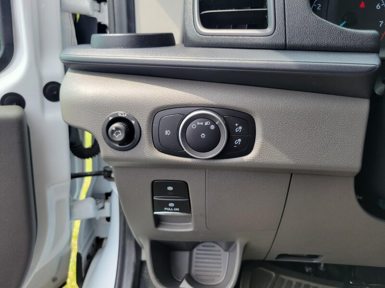 2023 Ford Transit Passenger Wagon XL