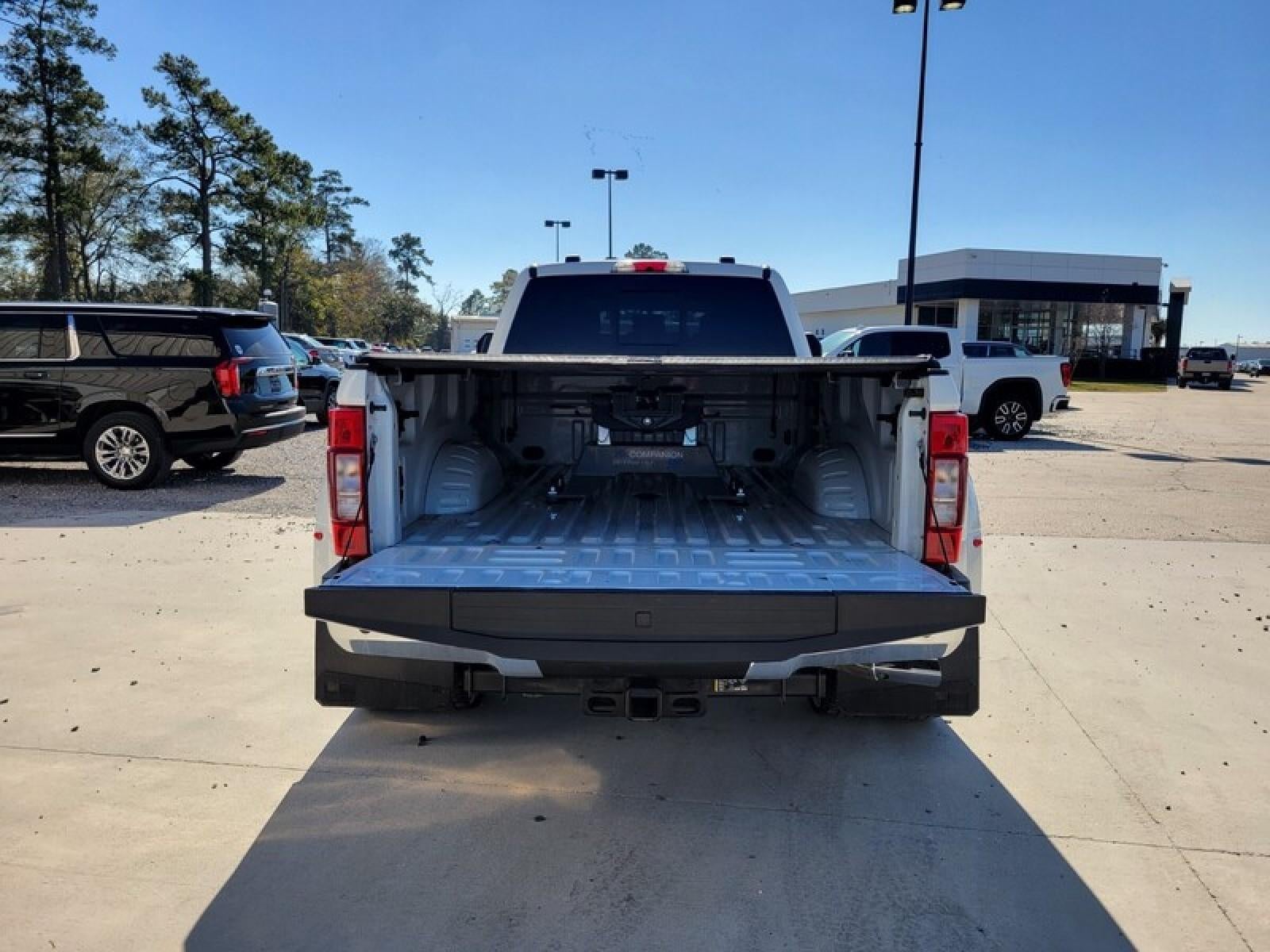 2022 Ford Super Duty F-350 DRW XL