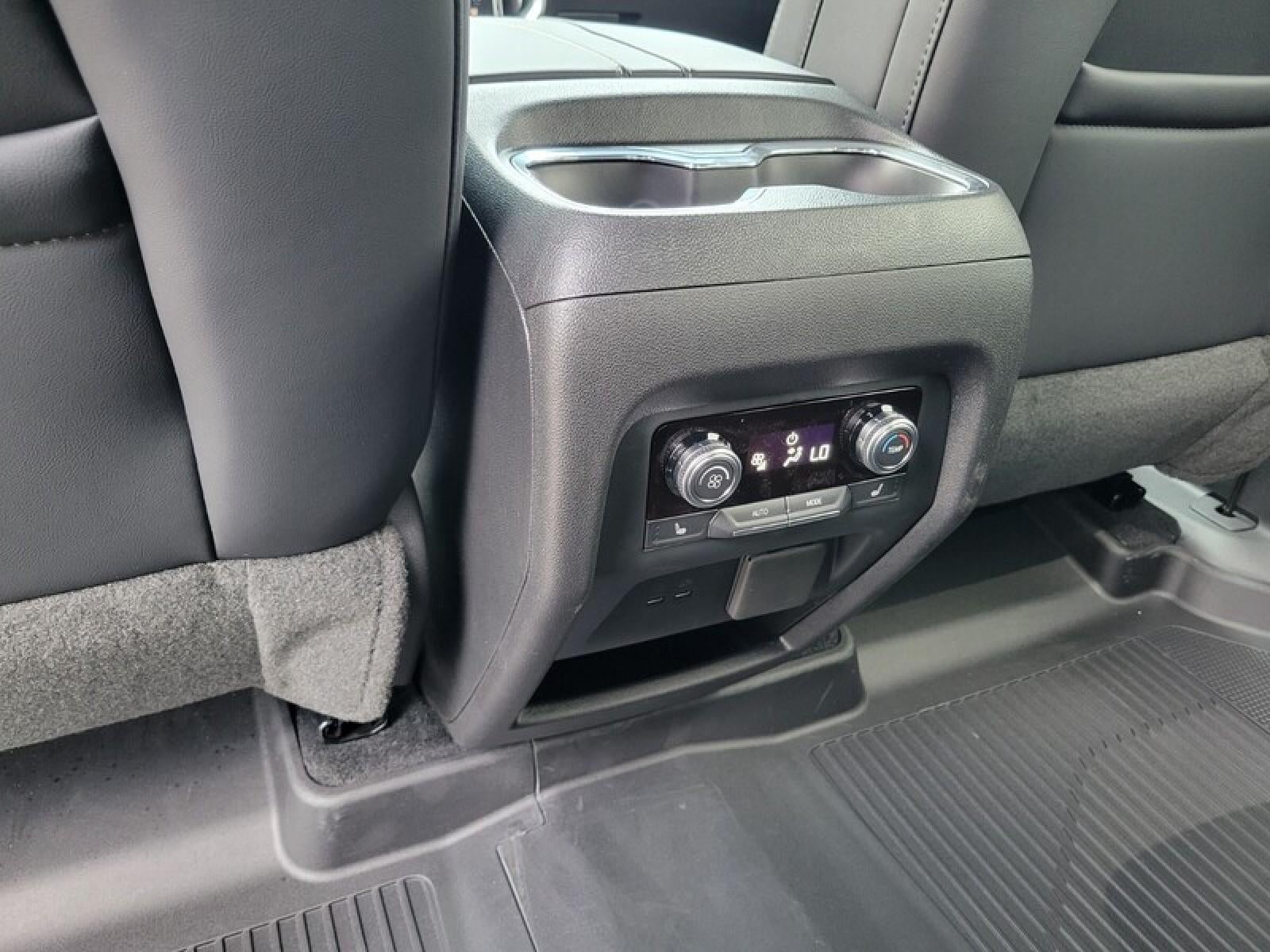 2026 GMC Acadia FWD Elevation