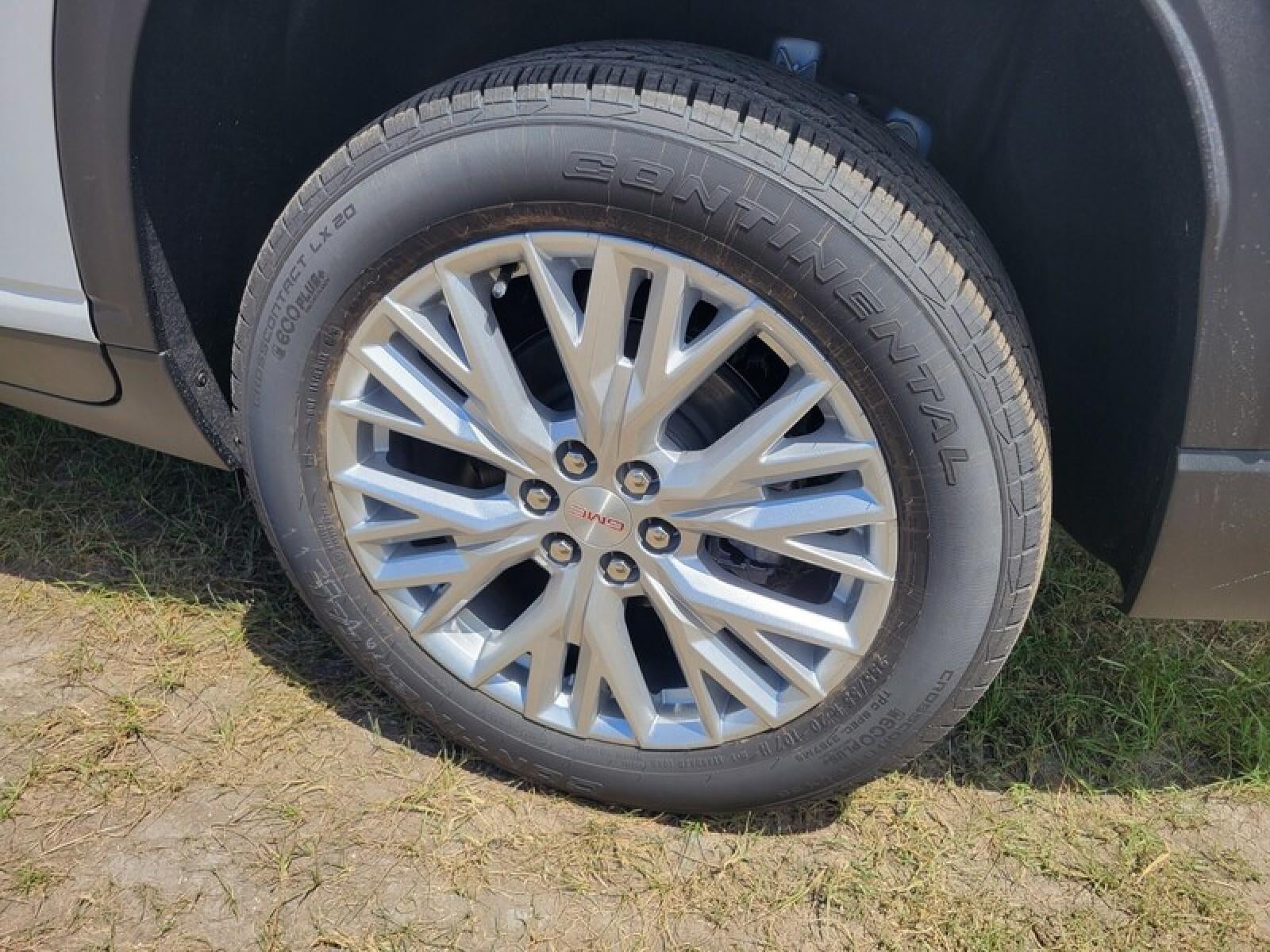 2027 GMC Acadia FWD Elevation