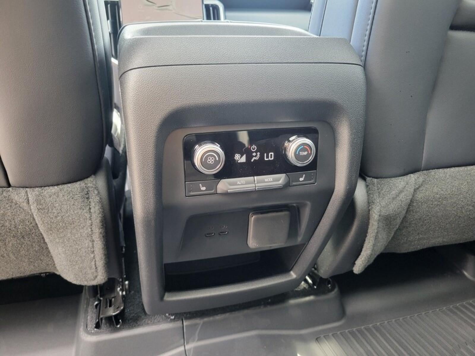 2026 GMC Acadia FWD Elevation