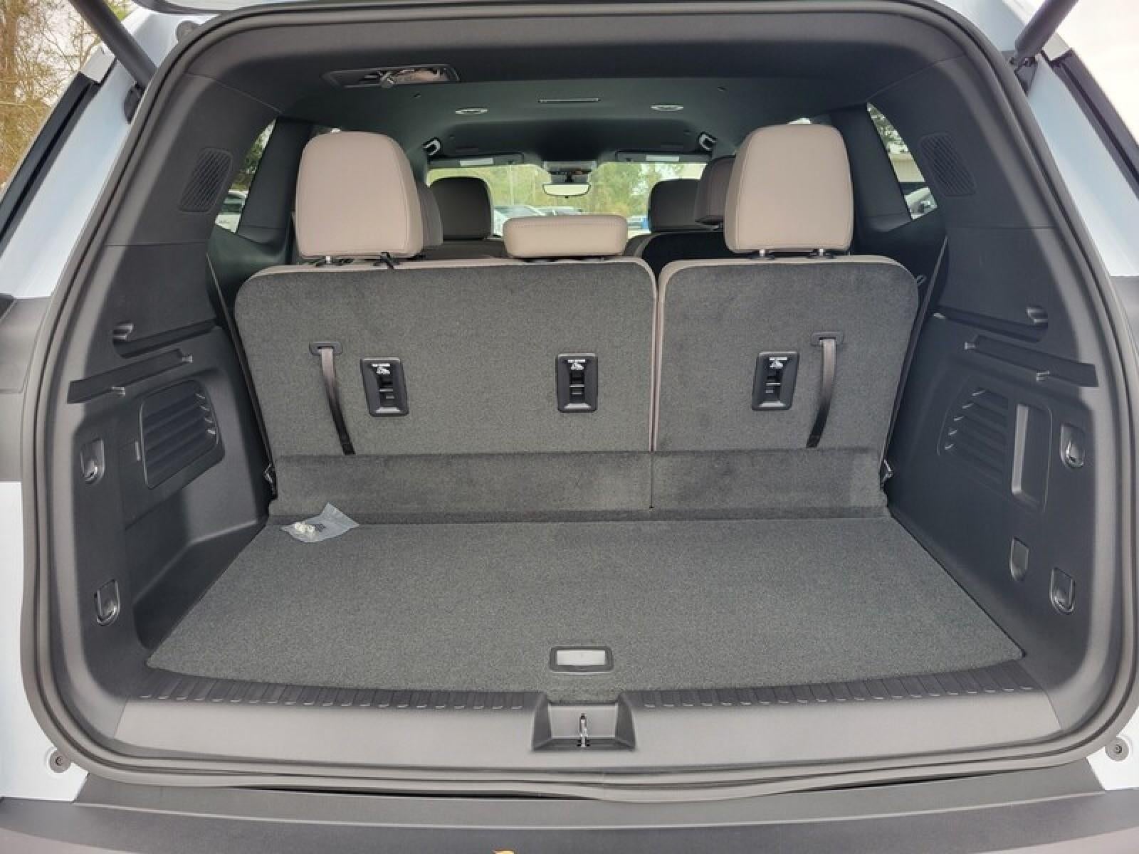 2026 GMC Acadia FWD Elevation