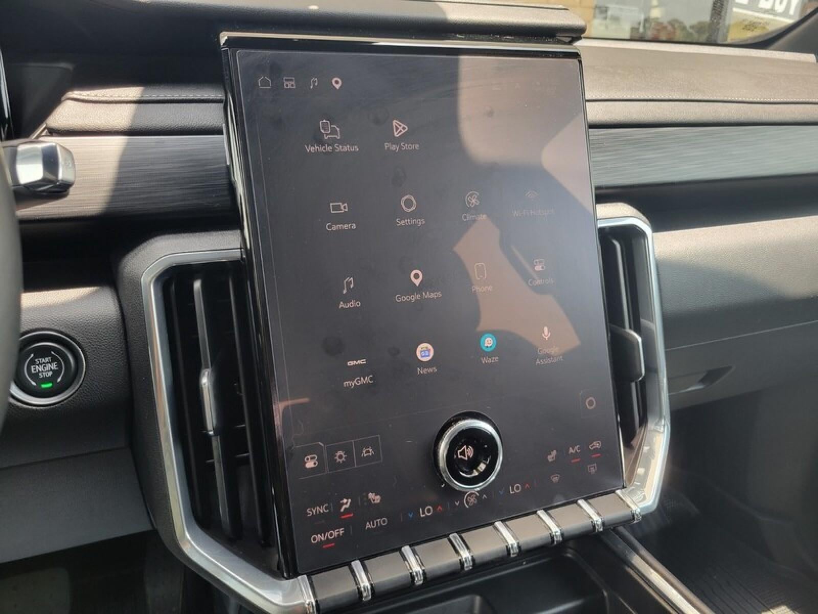 2024 GMC Acadia Elevation