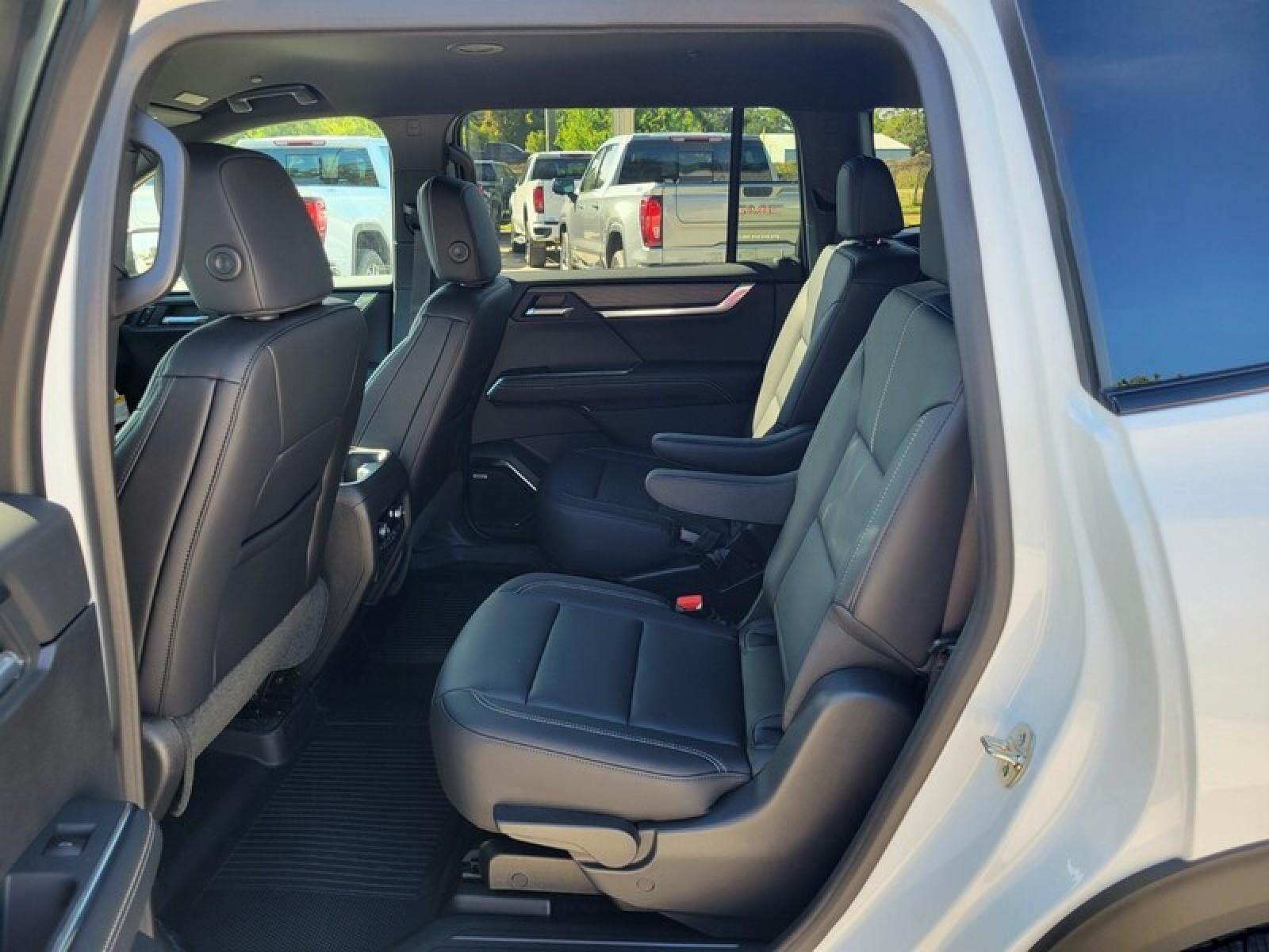 2026 GMC Acadia FWD Elevation