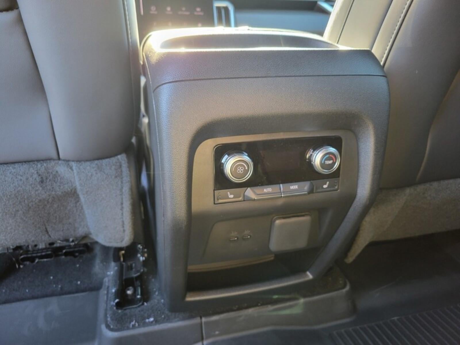 2027 GMC Acadia Elevation - Photo 27