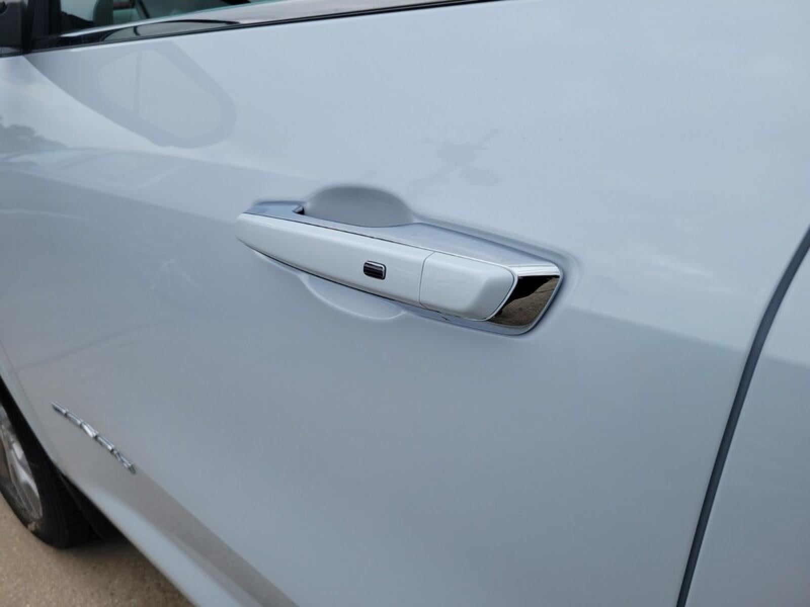 2026 GMC Acadia FWD Denali