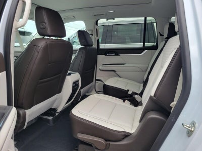 2026 GMC Acadia FWD Denali