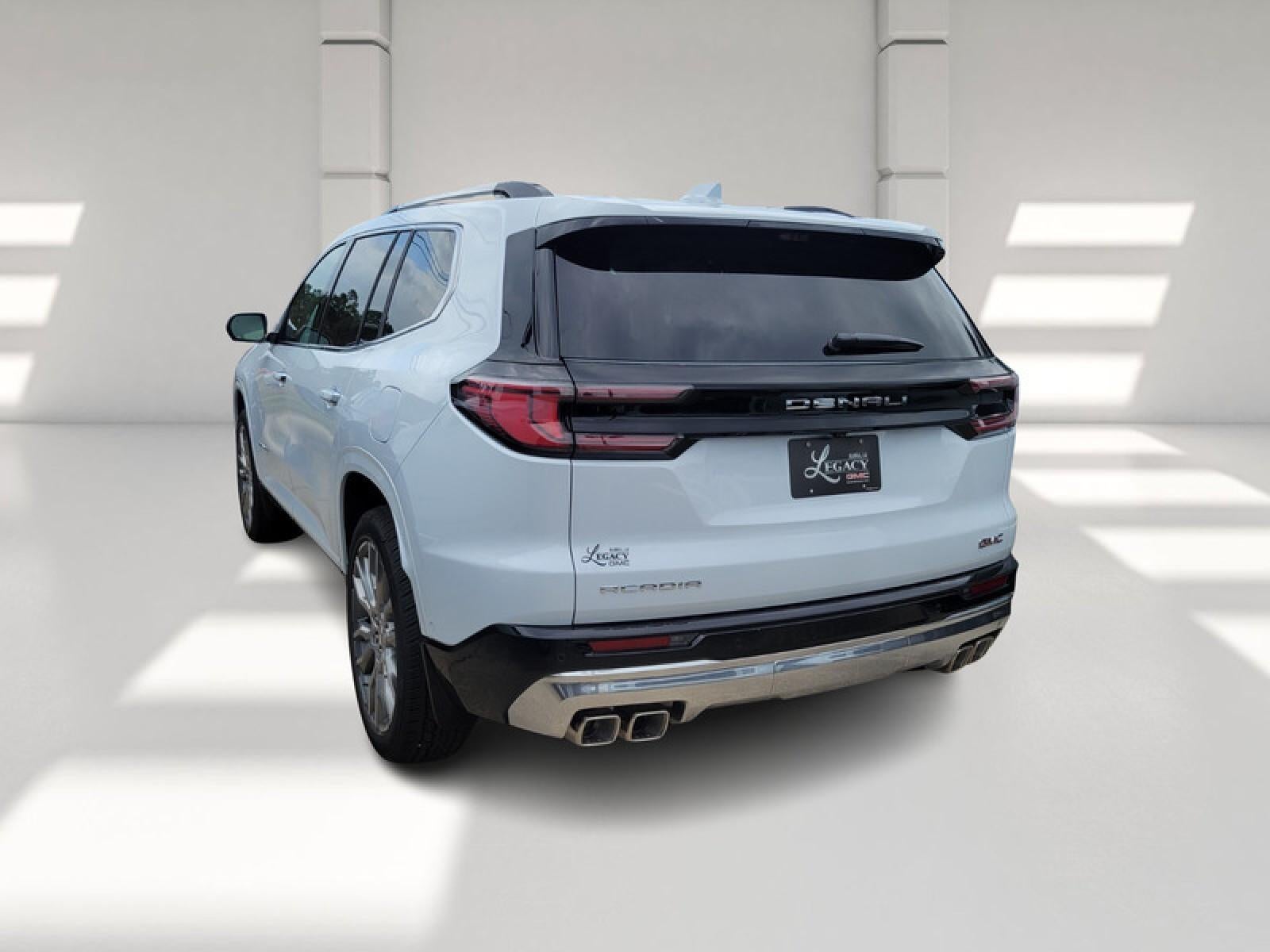 2026 GMC Acadia FWD Denali