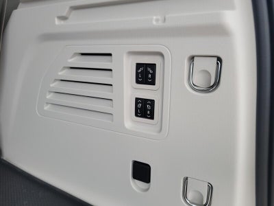 2026 GMC Acadia FWD Denali