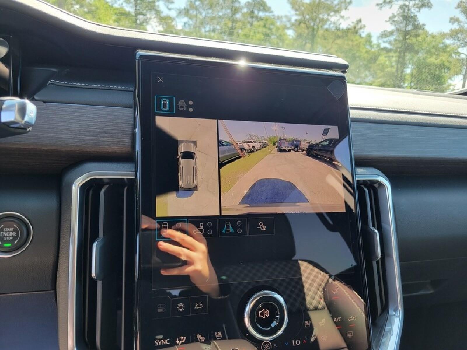 2026 GMC Acadia FWD Denali