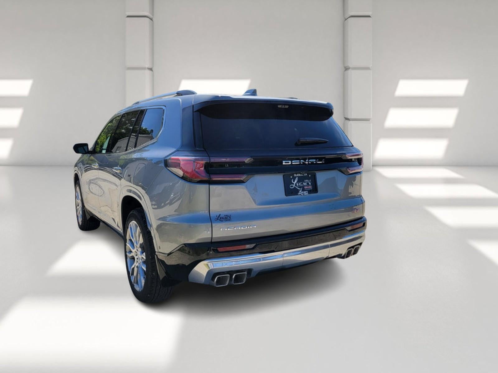 2026 GMC Acadia FWD Denali