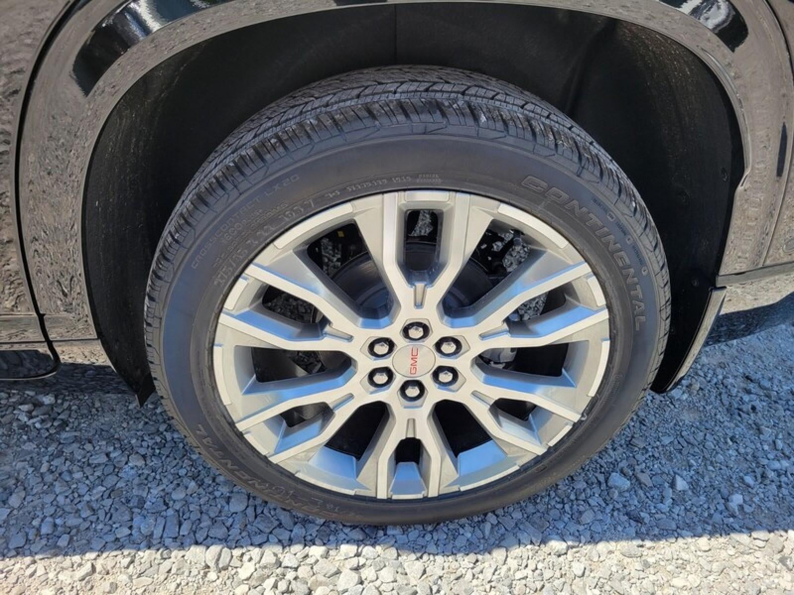 2026 GMC Acadia FWD Denali