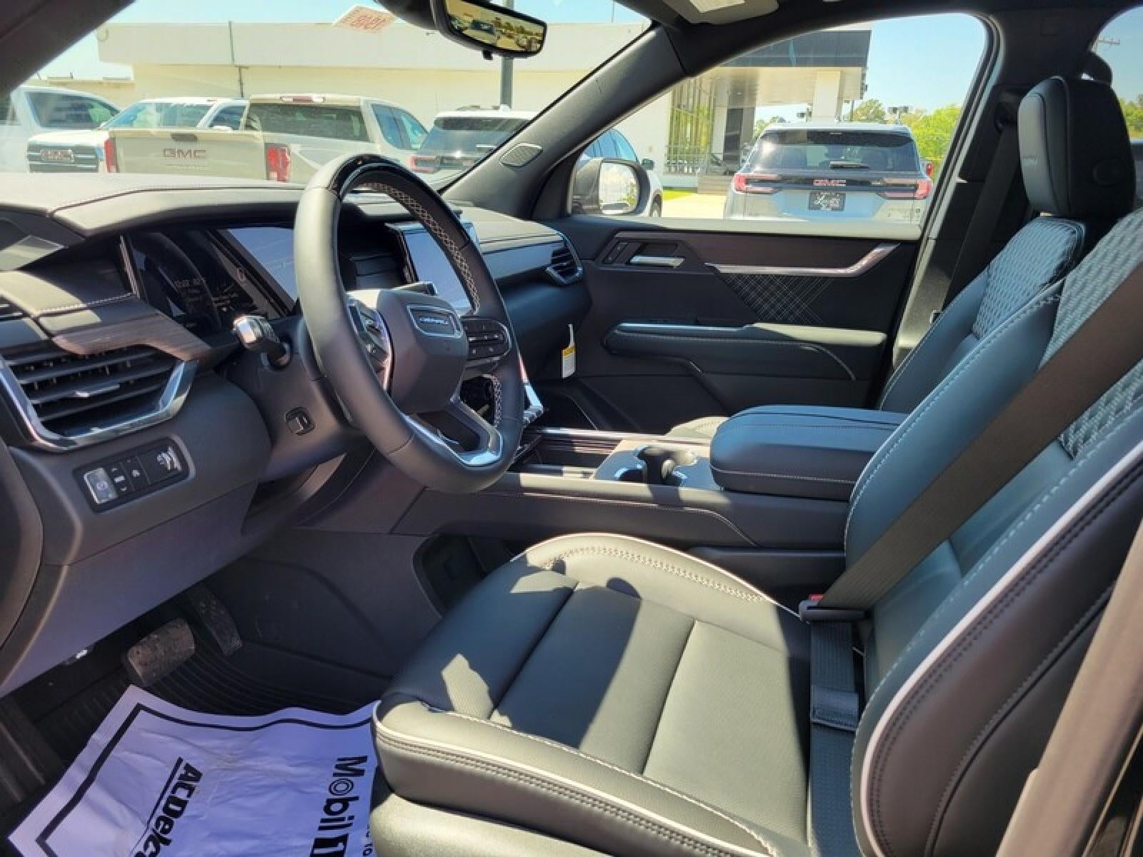 2026 GMC Acadia FWD Denali