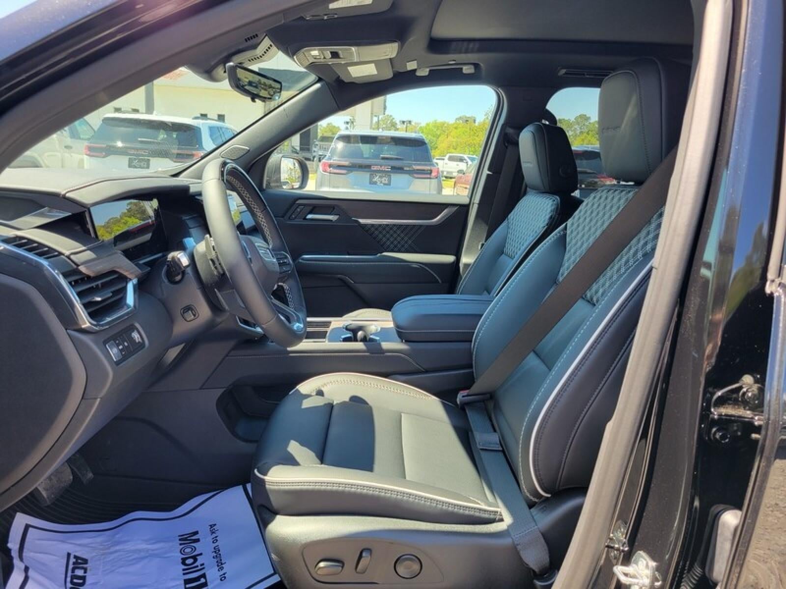 2026 GMC Acadia FWD Denali