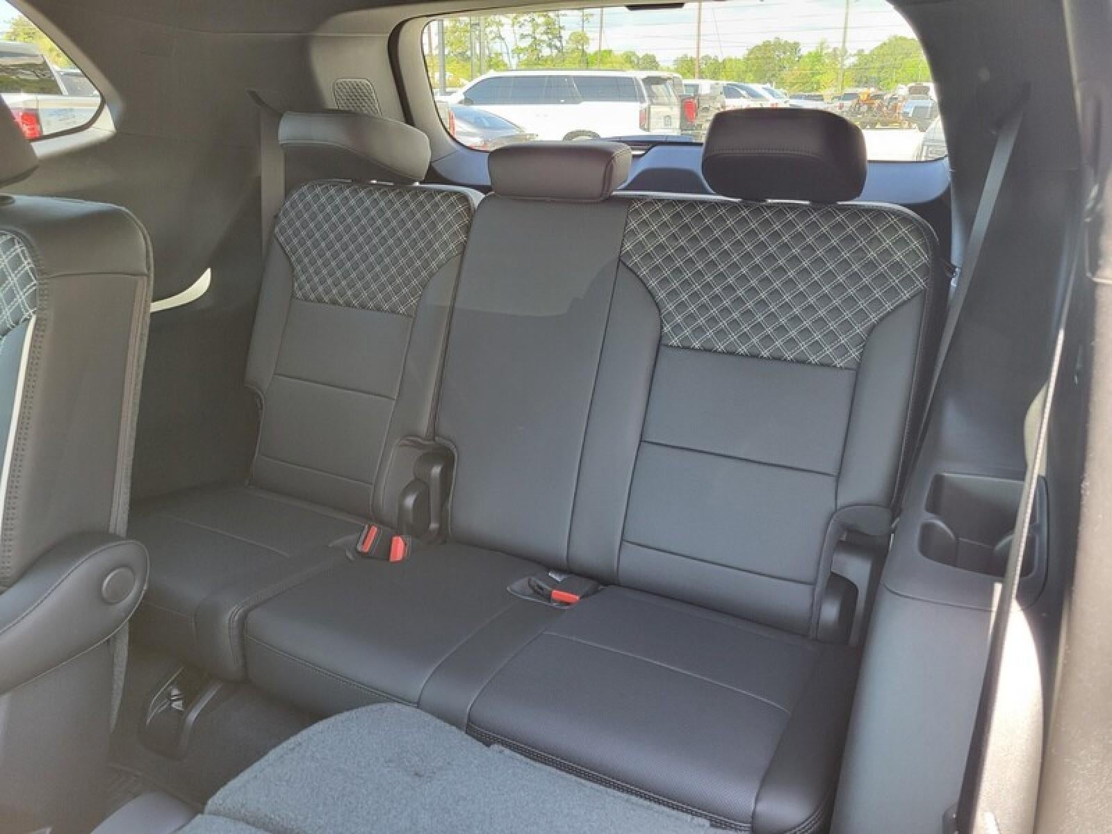 2026 GMC Acadia FWD Denali