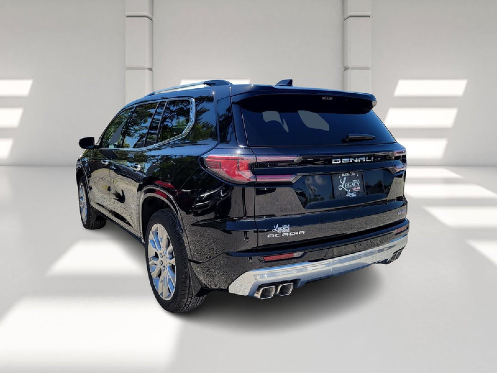 2026 GMC Acadia FWD Denali