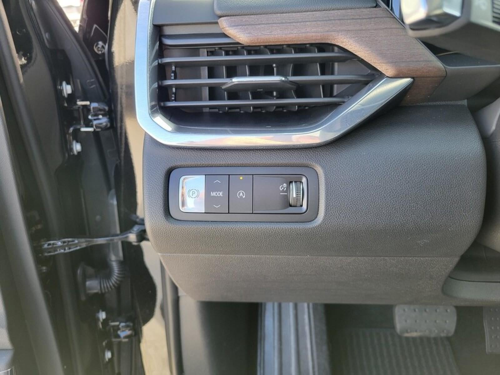 2026 GMC Acadia FWD Denali Ultimate