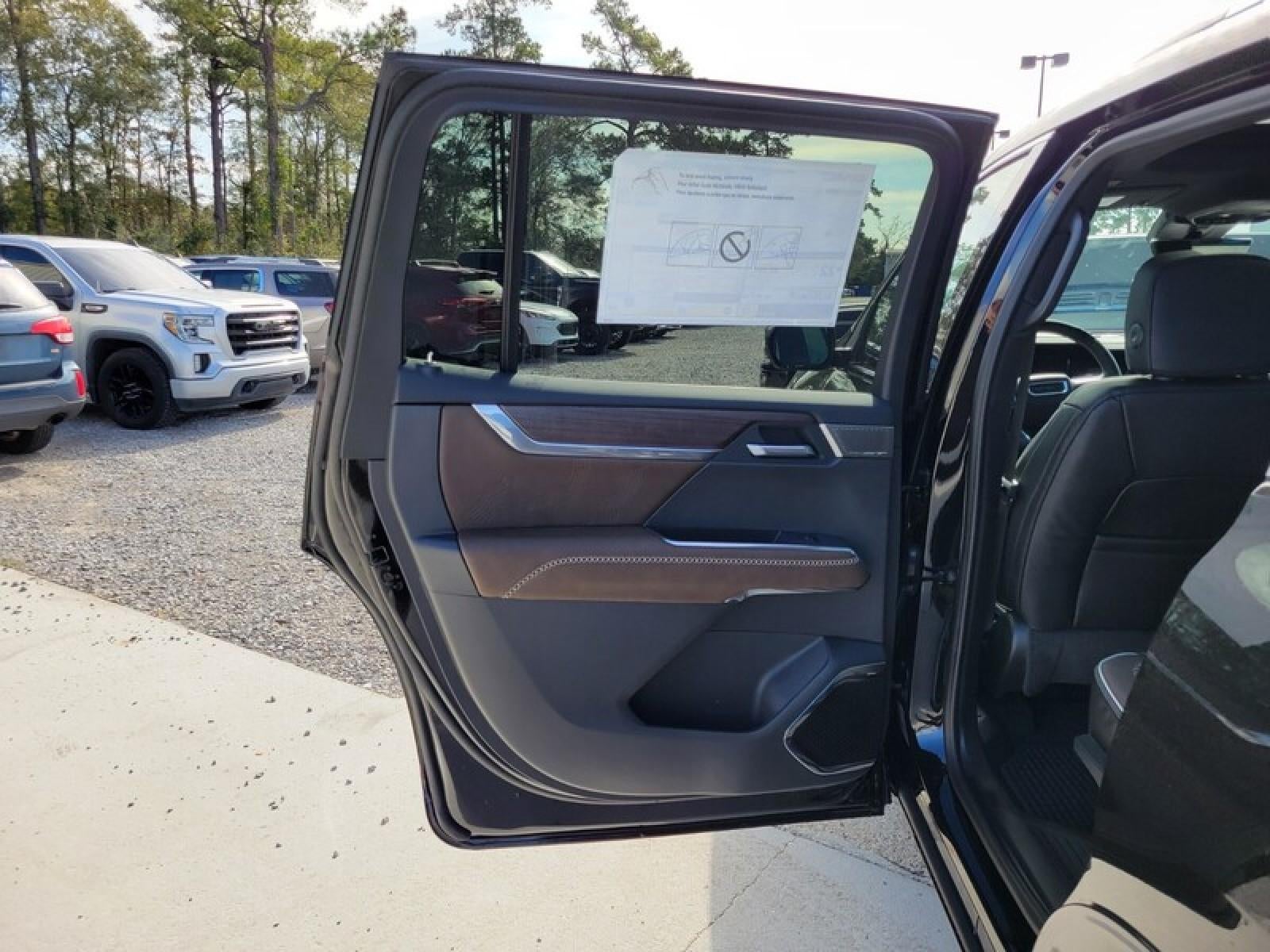 2026 GMC Acadia FWD Denali Ultimate