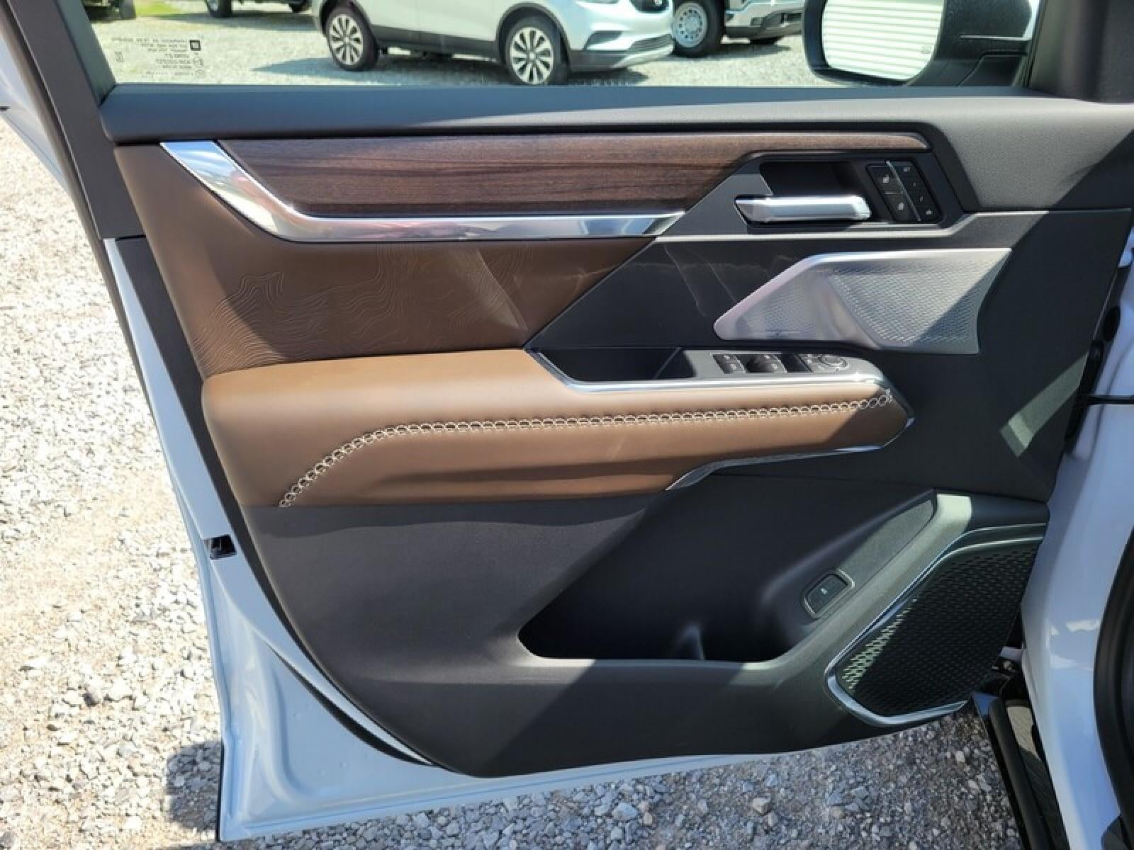 2026 GMC Acadia FWD Denali Ultimate