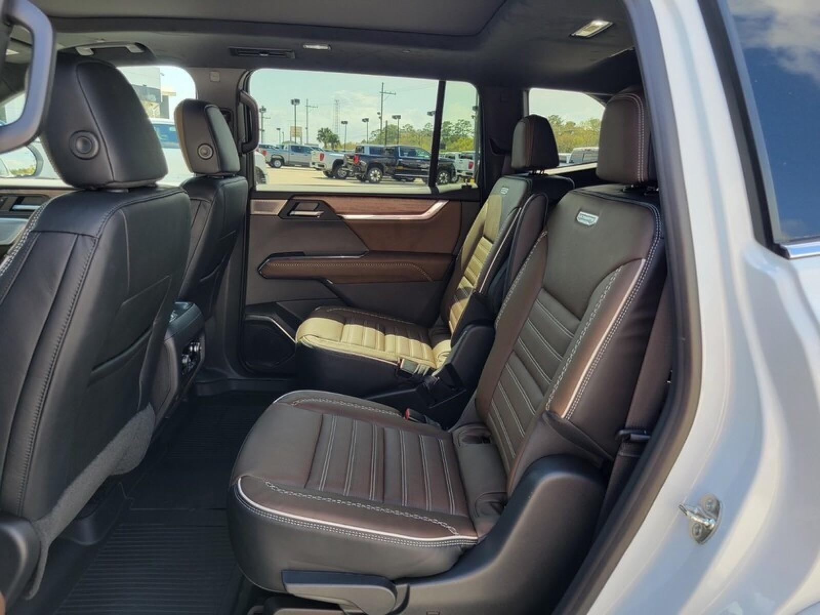 2026 GMC Acadia FWD Denali Ultimate