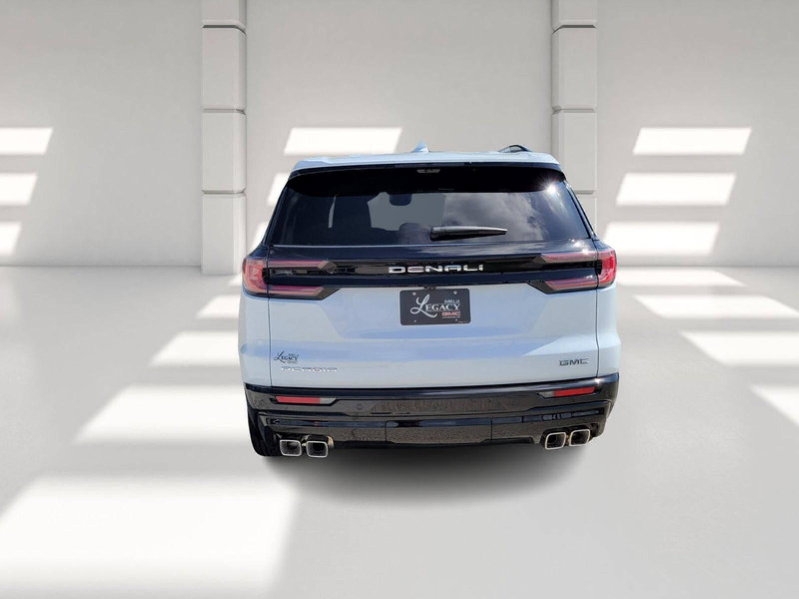 2026 GMC Acadia FWD Denali Ultimate