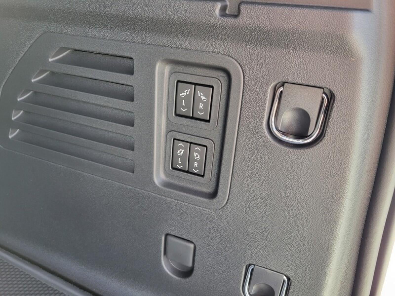 2026 GMC Acadia FWD Denali Ultimate