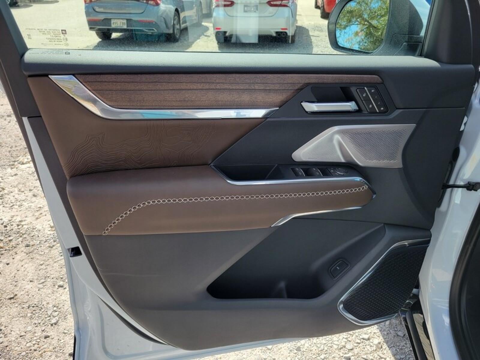 2026 GMC Acadia FWD Denali Ultimate