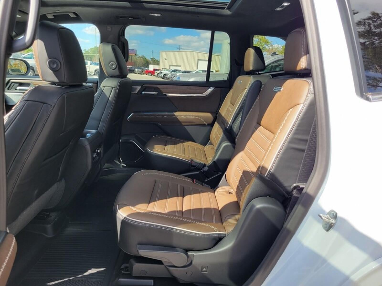 2026 GMC Acadia FWD Denali Ultimate