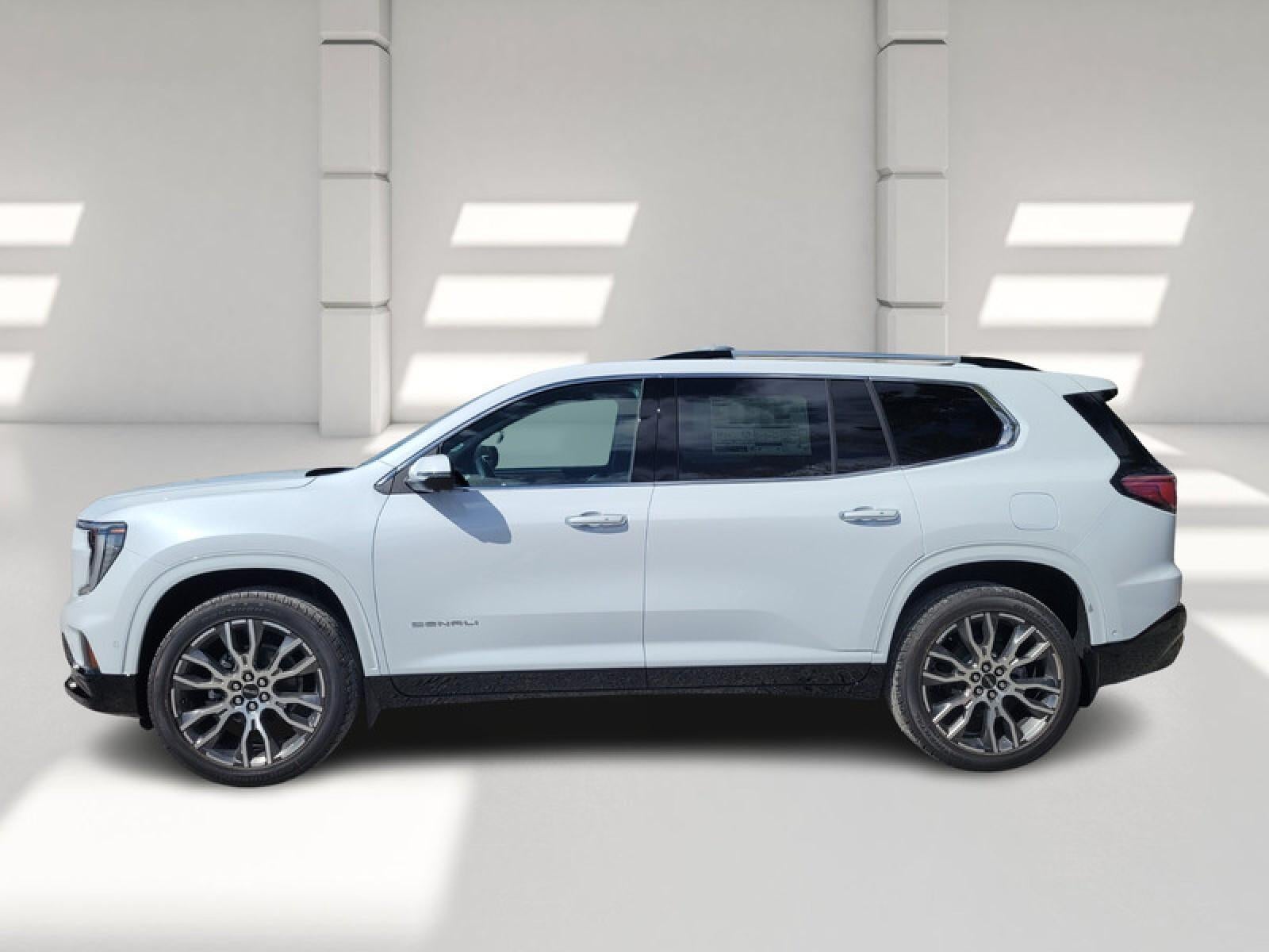 2026 GMC Acadia FWD Denali Ultimate