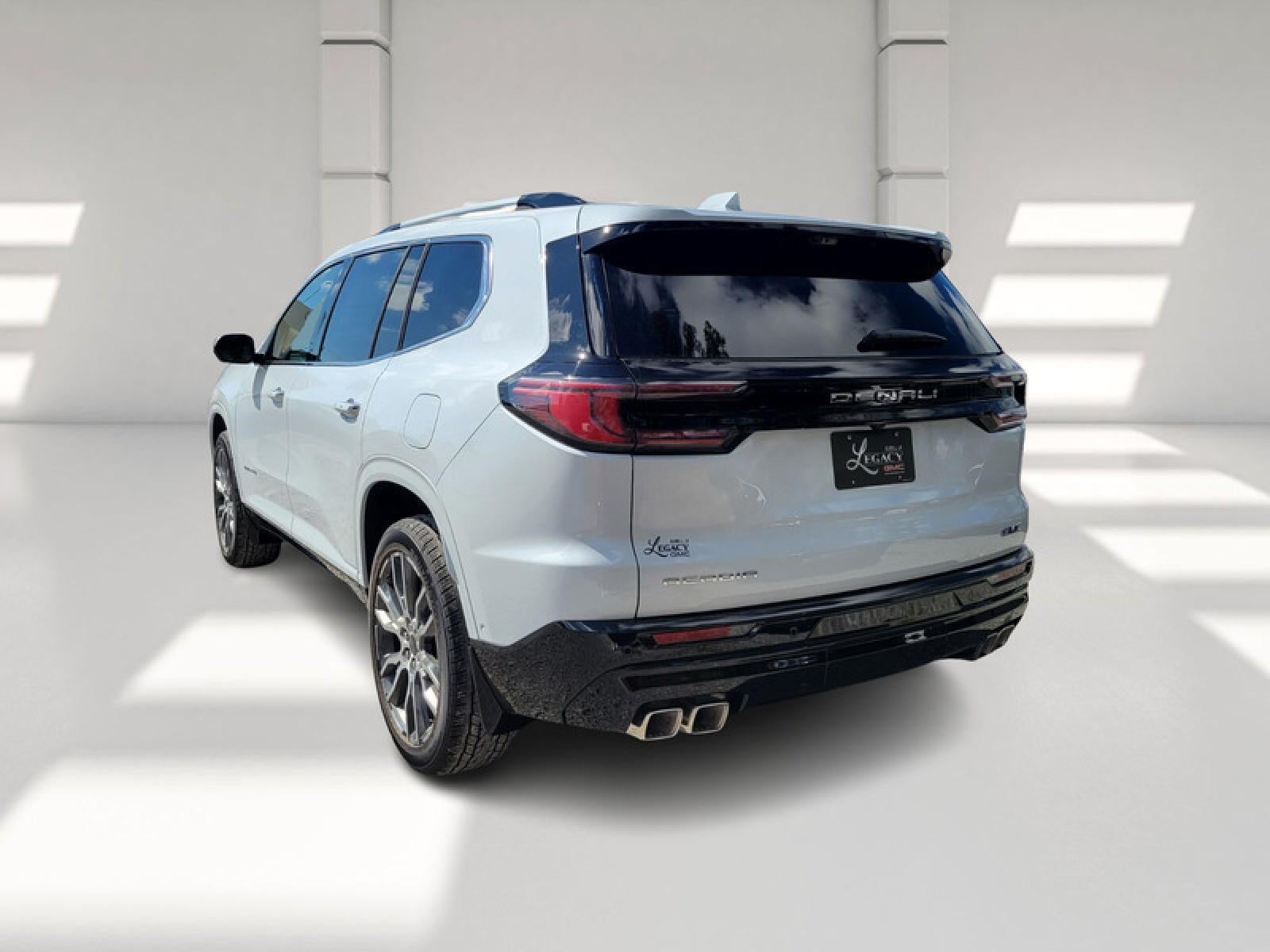 2026 GMC Acadia FWD Denali Ultimate