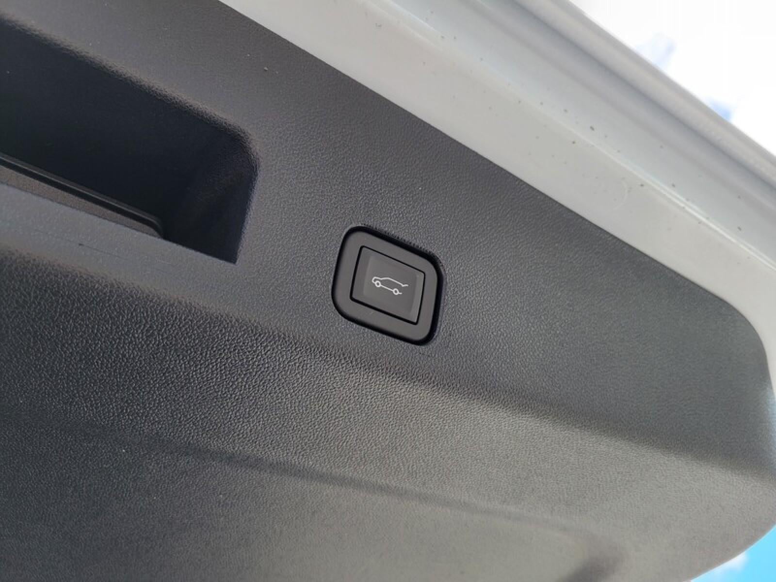 2026 GMC Acadia FWD Denali Ultimate