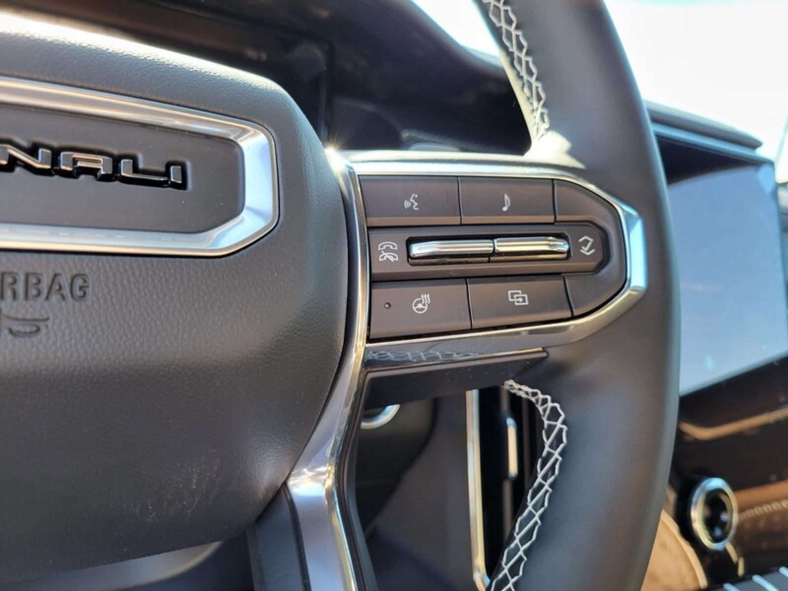 2026 GMC Acadia FWD Denali Ultimate