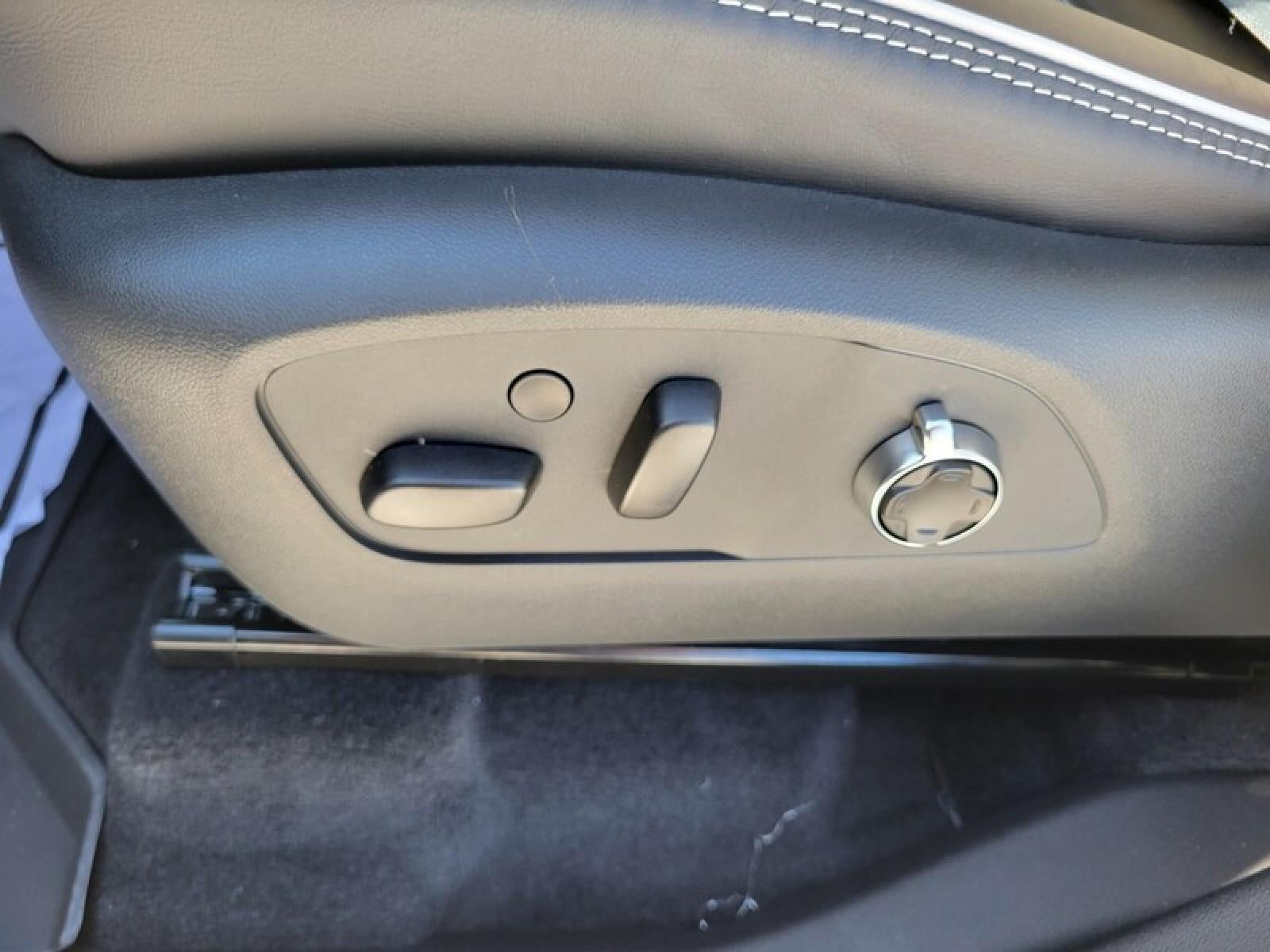 2026 GMC Acadia FWD Denali Ultimate