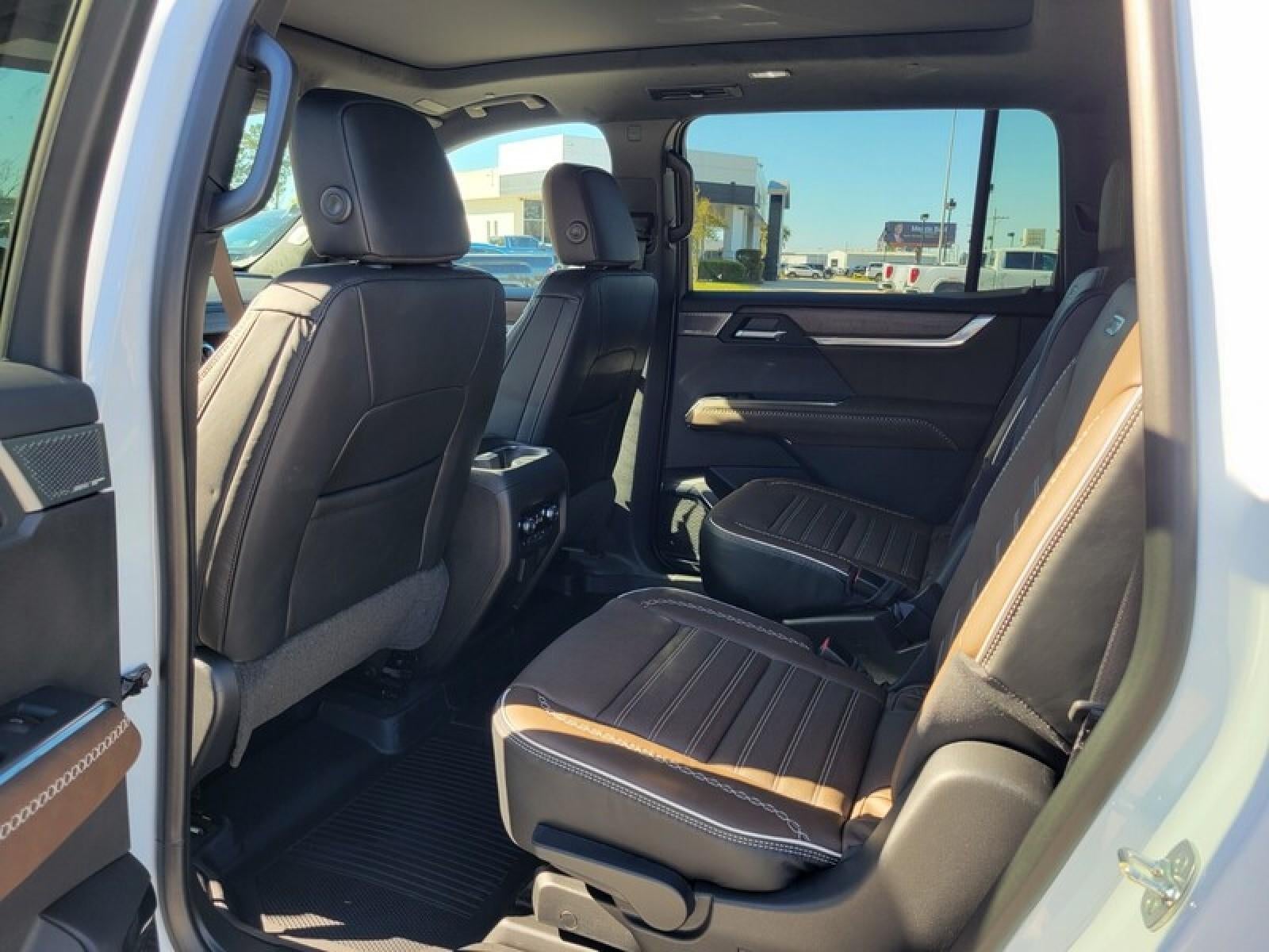 2026 GMC Acadia FWD Denali Ultimate