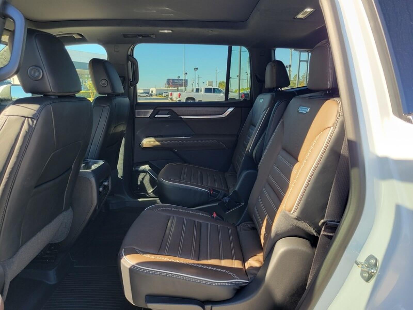 2026 GMC Acadia FWD Denali Ultimate