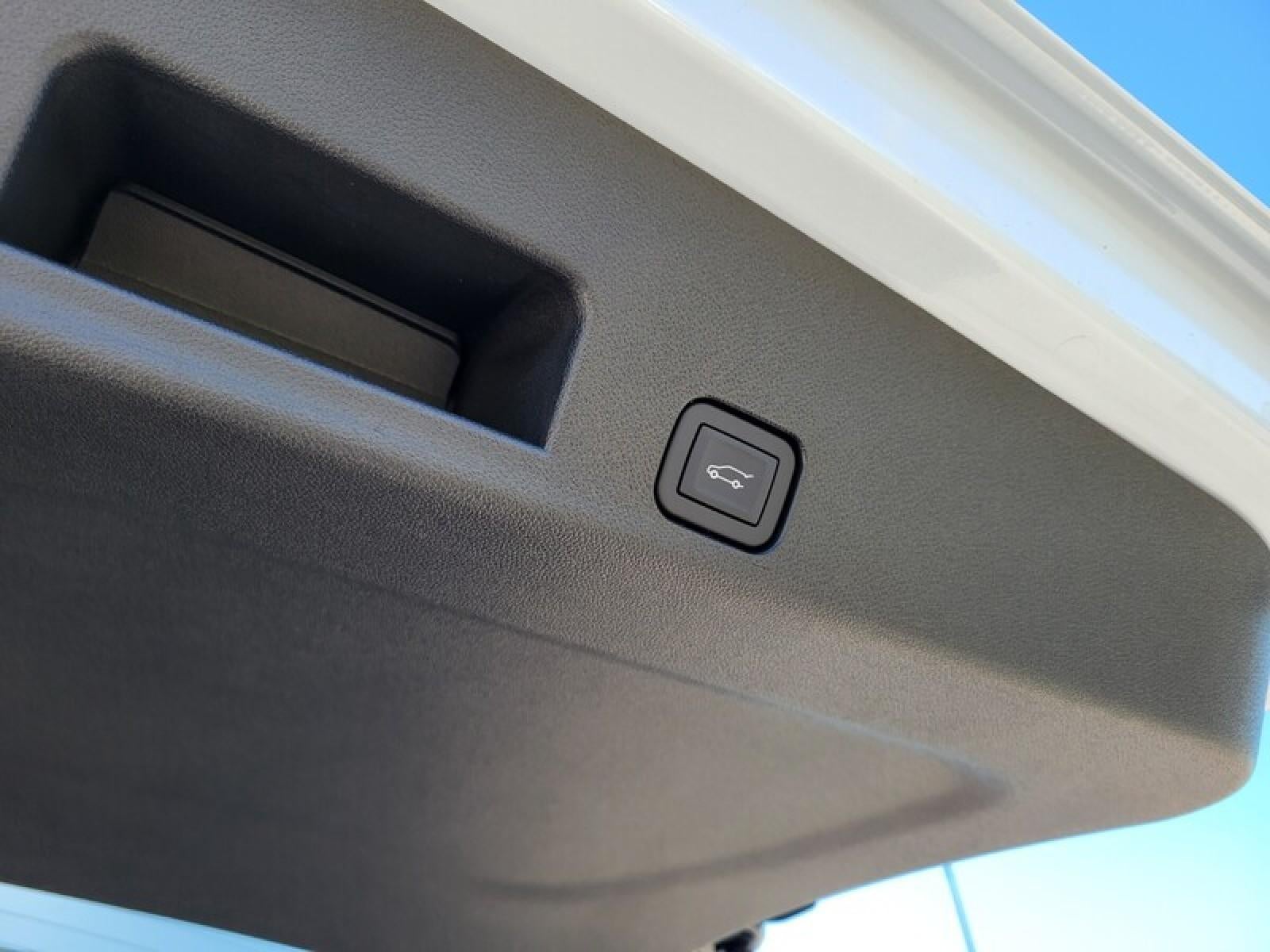 2026 GMC Acadia FWD Denali Ultimate