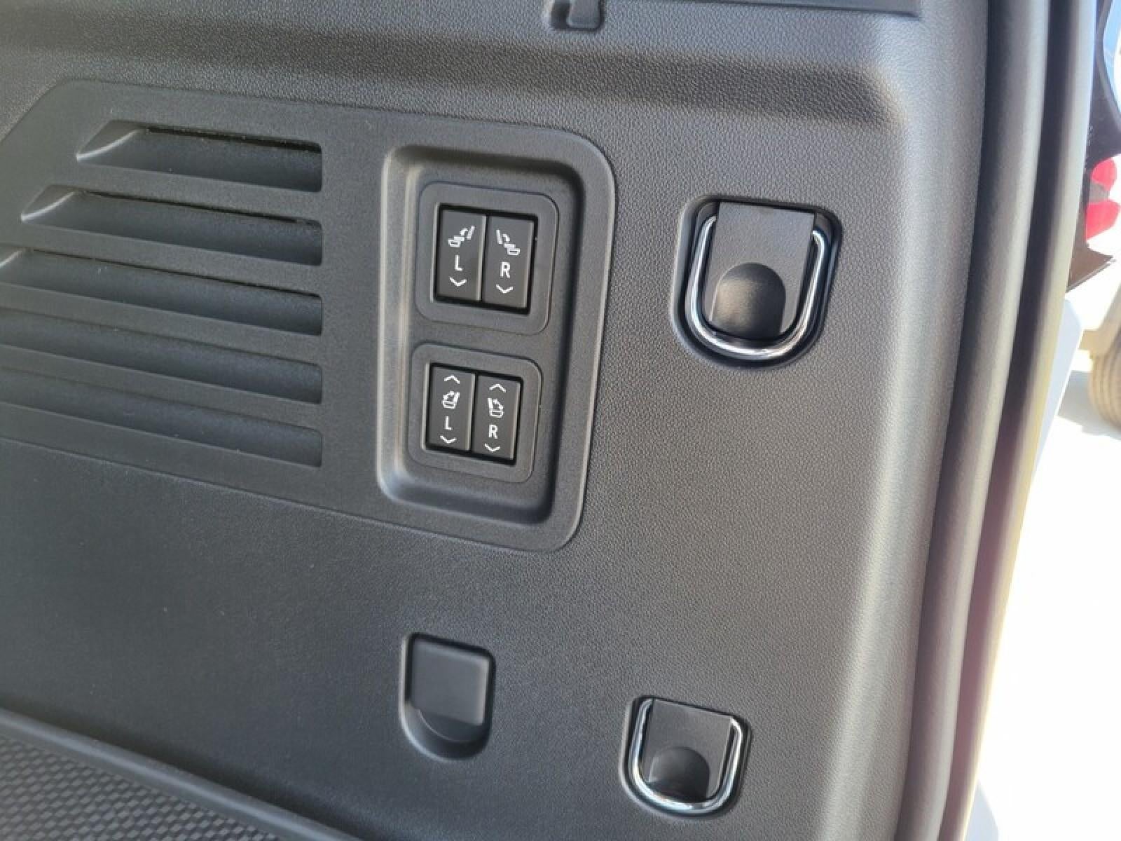 2026 GMC Acadia FWD Denali Ultimate