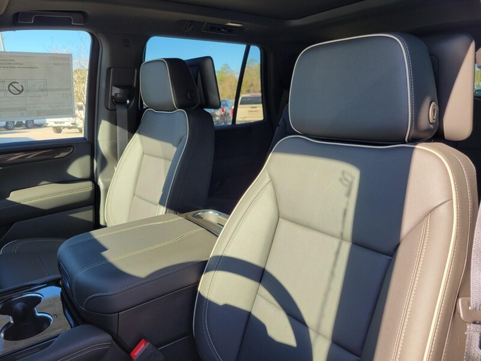 2026 GMC Yukon 2WD 4dr Elevation