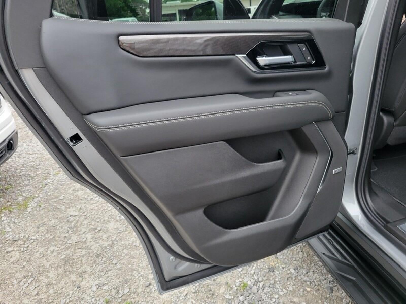 2026 GMC Yukon 2WD 4dr Elevation