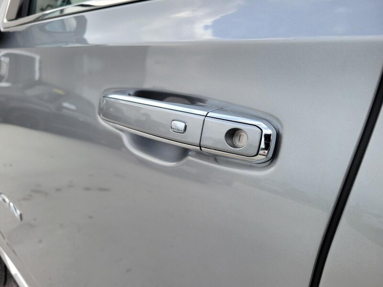 2026 GMC Yukon 2WD 4dr Elevation
