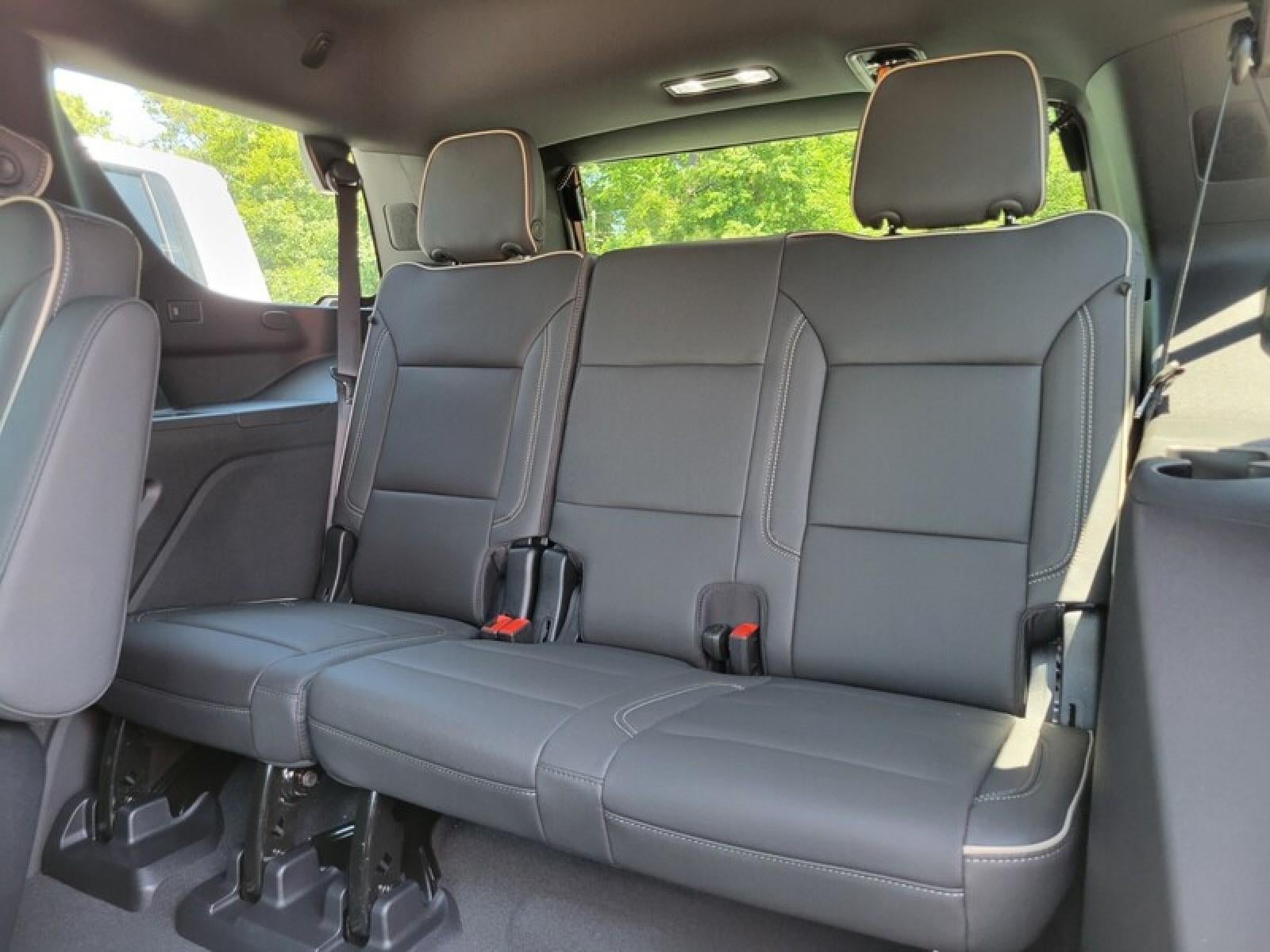 2026 GMC Yukon 2WD 4dr Elevation