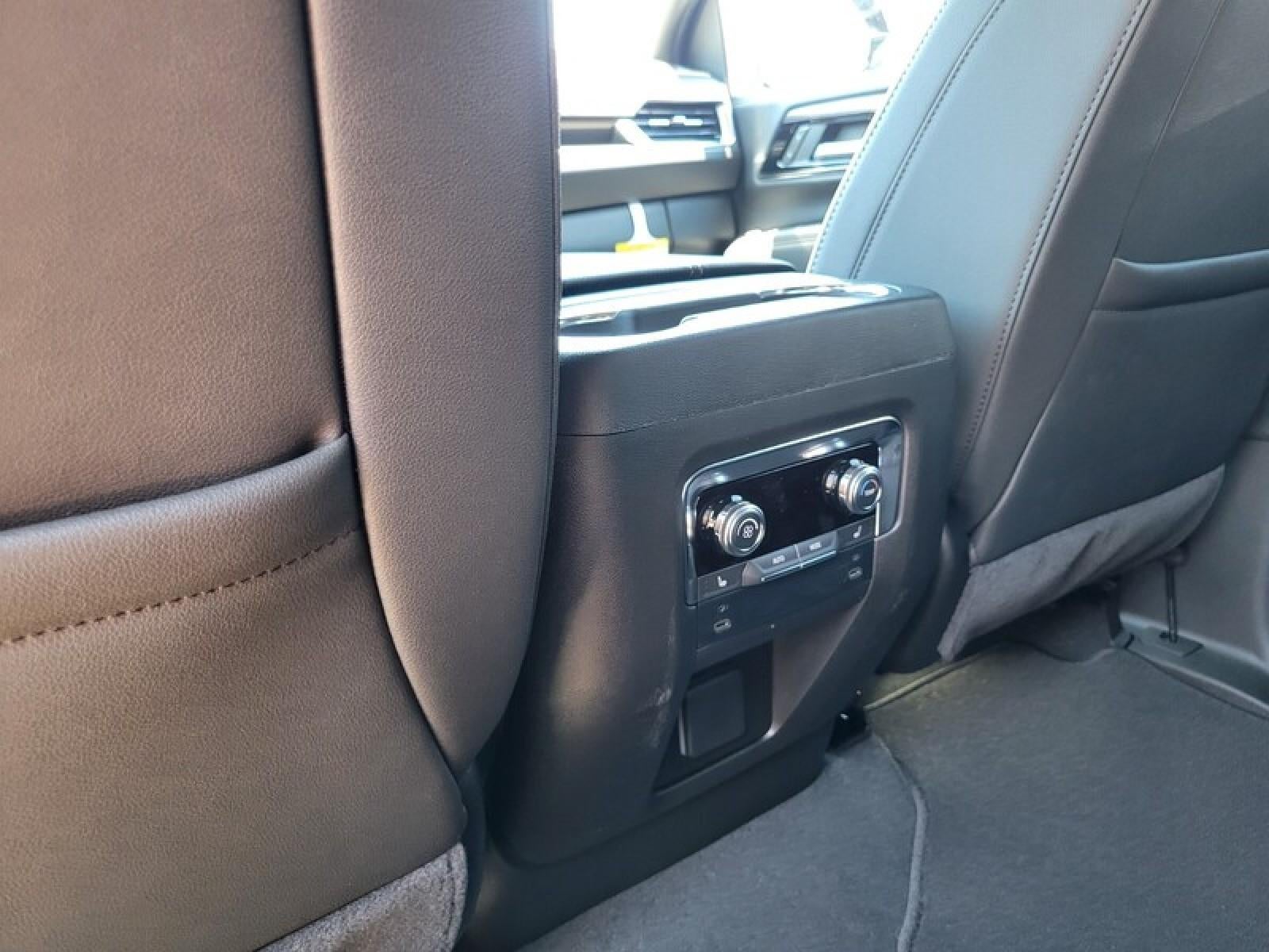 2026 GMC Yukon 2WD 4dr Elevation